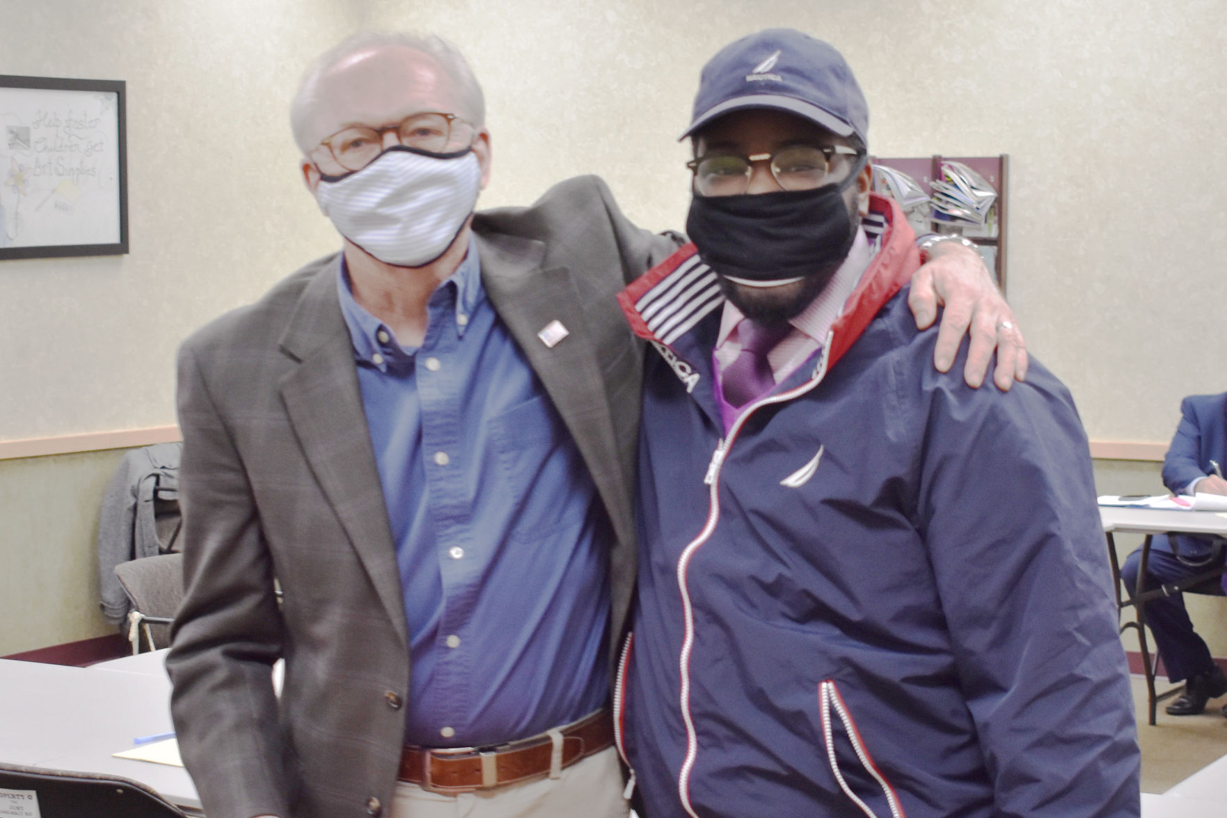 Gorenflo and Bell after drawing lots to see who wins
